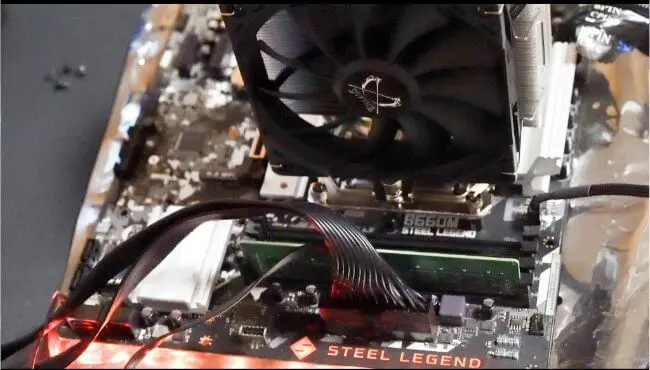 自作PC】マザーボードの初期不良でファンの起動停止を繰り返したので